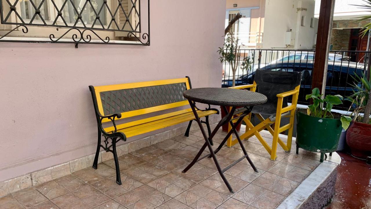 Apartamento Lovely Place With Veranda Larissa Exterior foto
